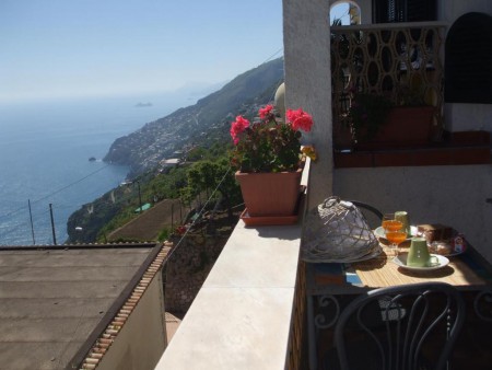 veduta balcone camera Amalfi